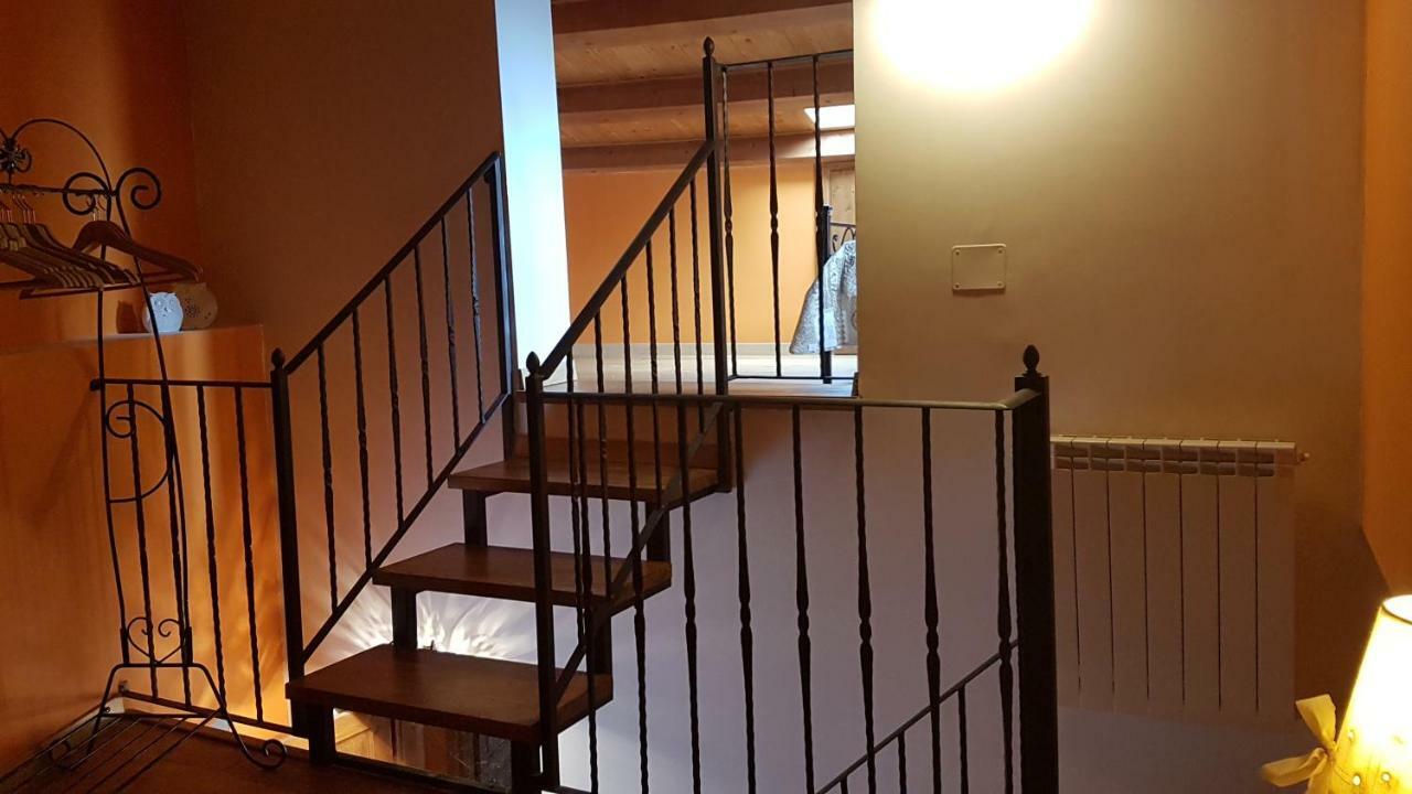 Scaccia Pensieri Villa Cerchio Bagian luar foto