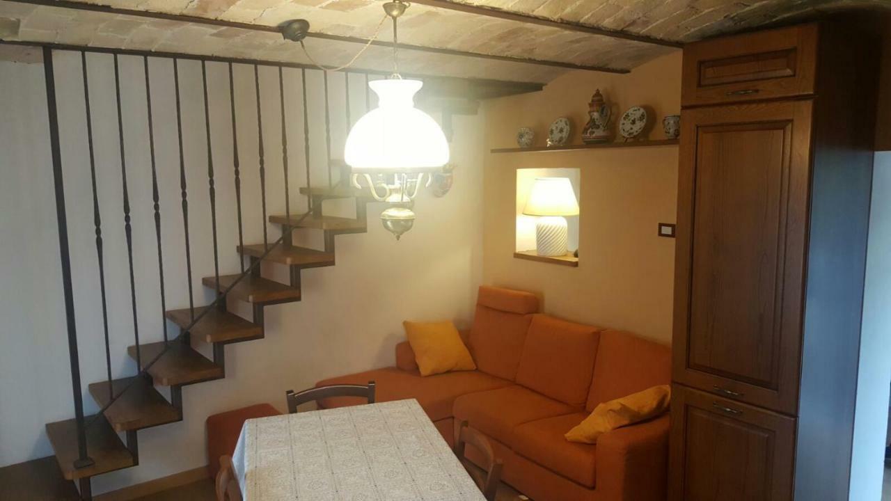 Scaccia Pensieri Villa Cerchio Bagian luar foto