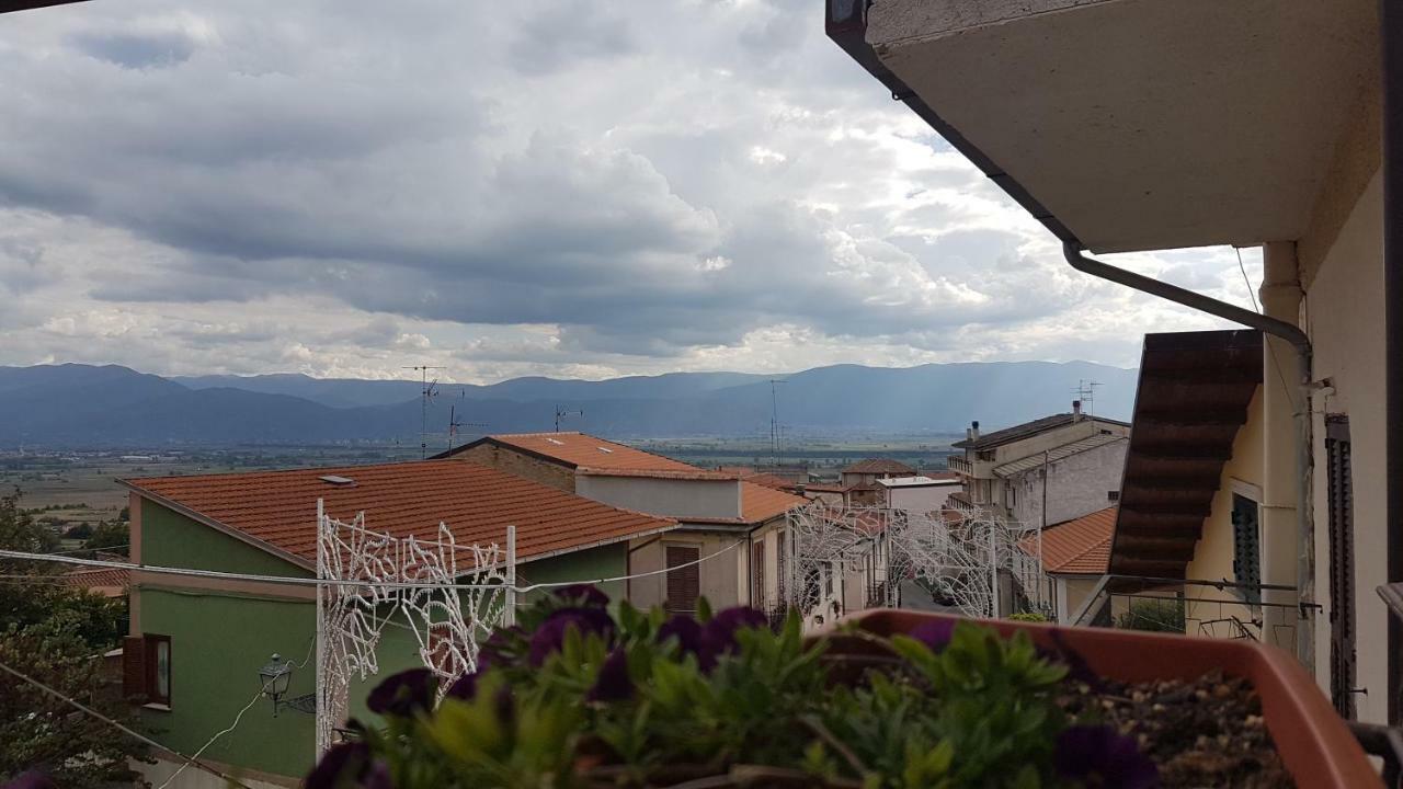 Scaccia Pensieri Villa Cerchio Bagian luar foto