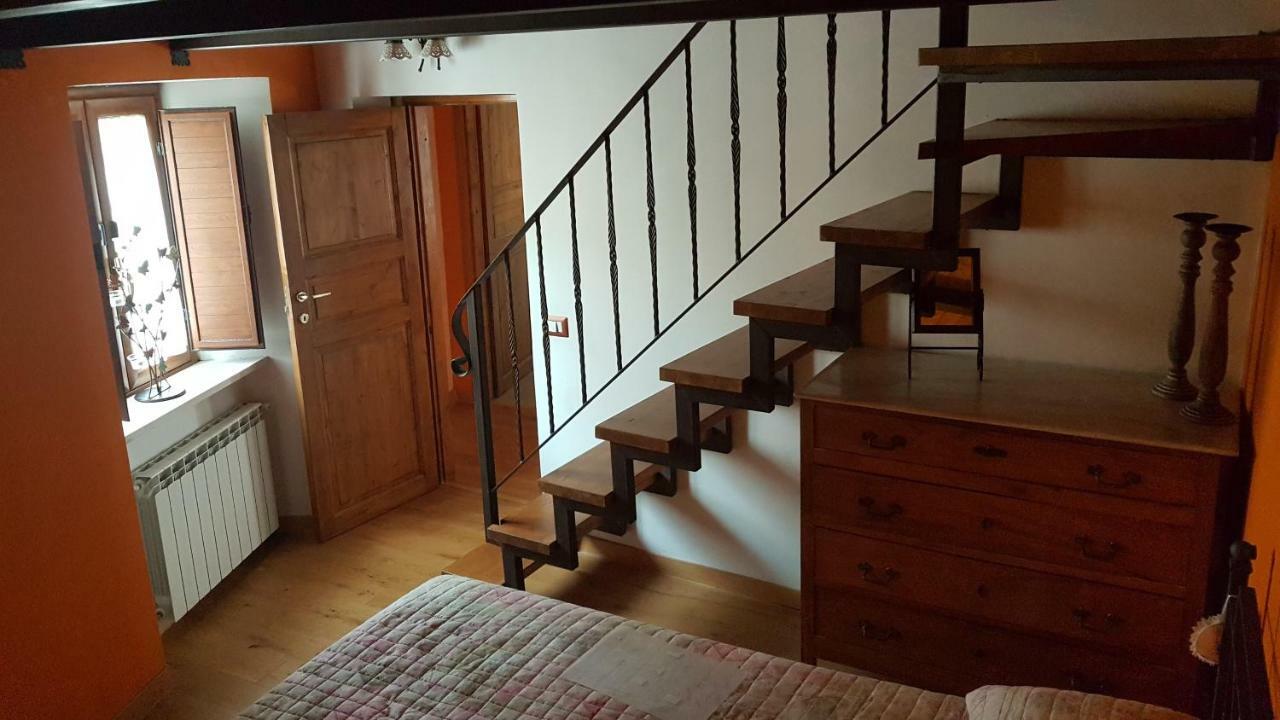 Scaccia Pensieri Villa Cerchio Bagian luar foto