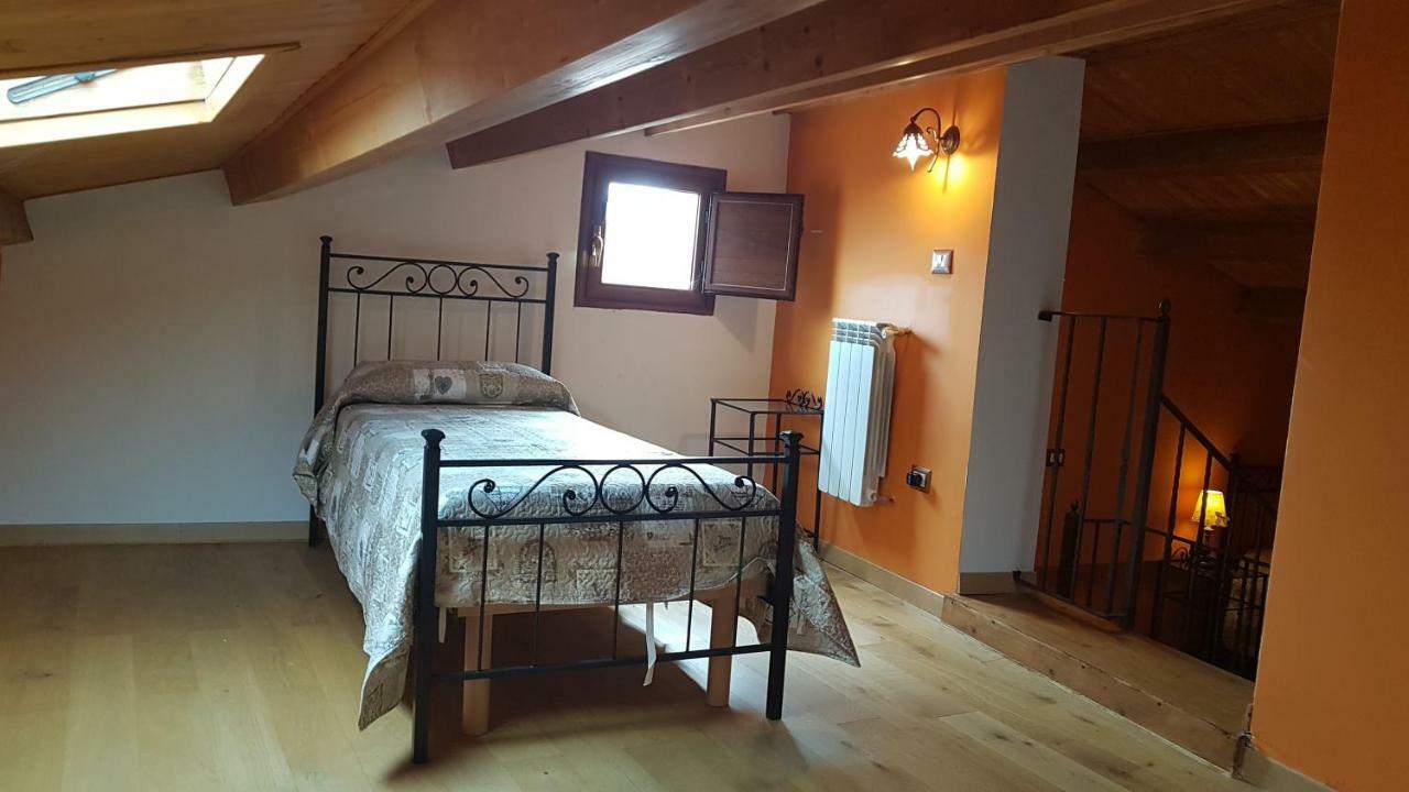 Scaccia Pensieri Villa Cerchio Bagian luar foto