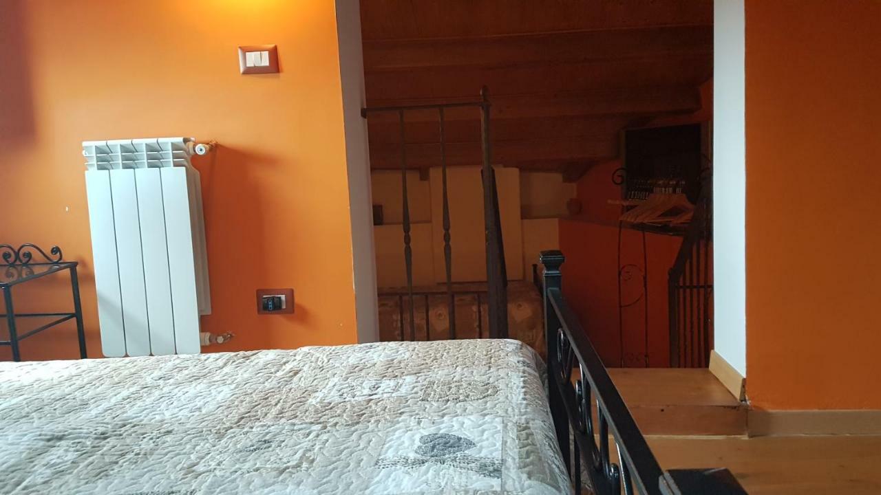 Scaccia Pensieri Villa Cerchio Bagian luar foto